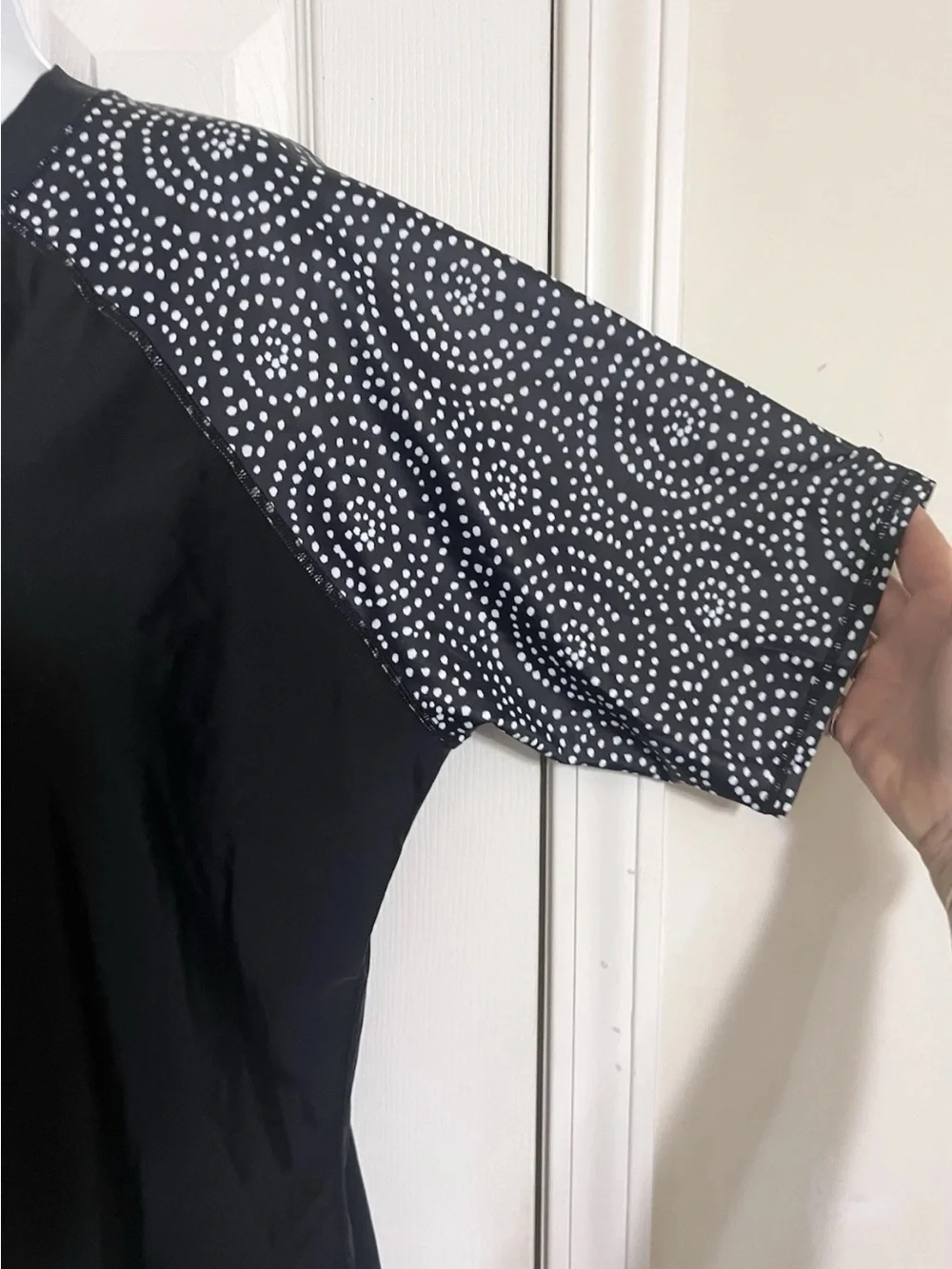 Black Rash Guard Short Polka Dot Sleeve Swim Shirt Dolphin Graphic built in bra